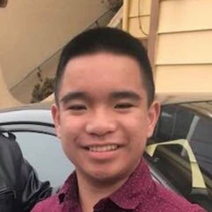 Meet your Posher, Rowena